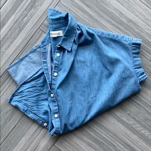 Short sleeve denim button down top